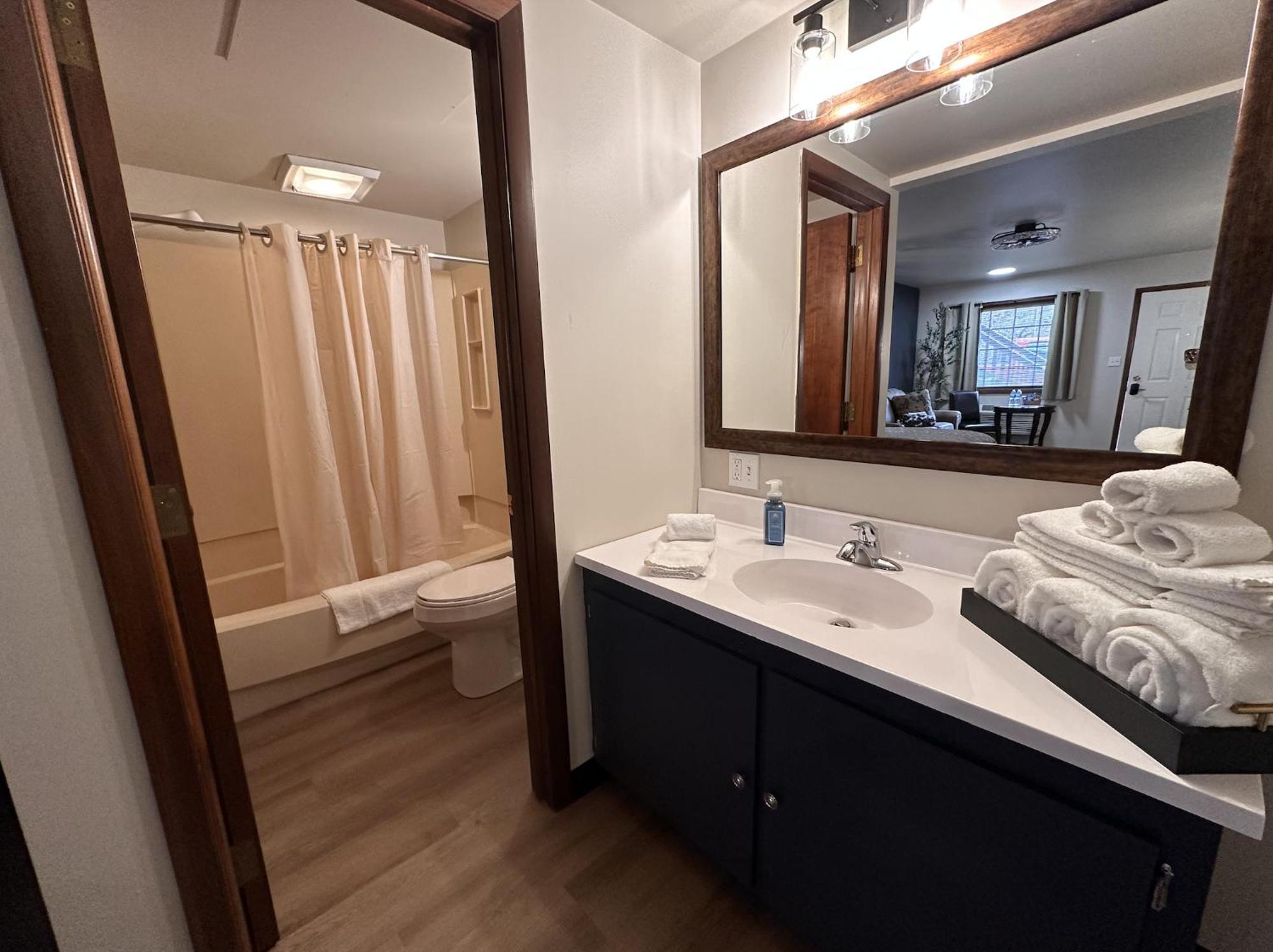 The Roscoe Boutique Motel Coshocton 部屋 写真